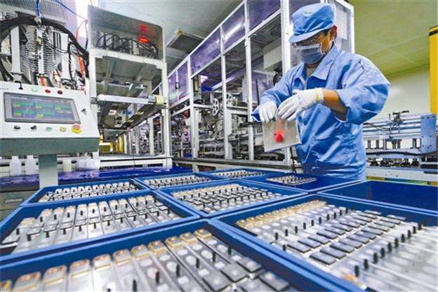 擬投資15億元建設(shè)硅碳負(fù)極、添加劑等鋰電材料項(xiàng)目