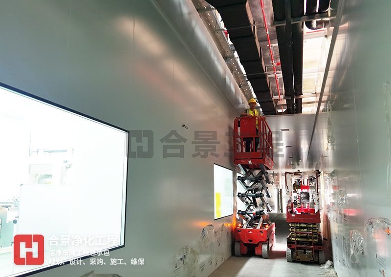 鋰電池?zé)o塵車(chē)間廠(chǎng)房建設(shè)施工中